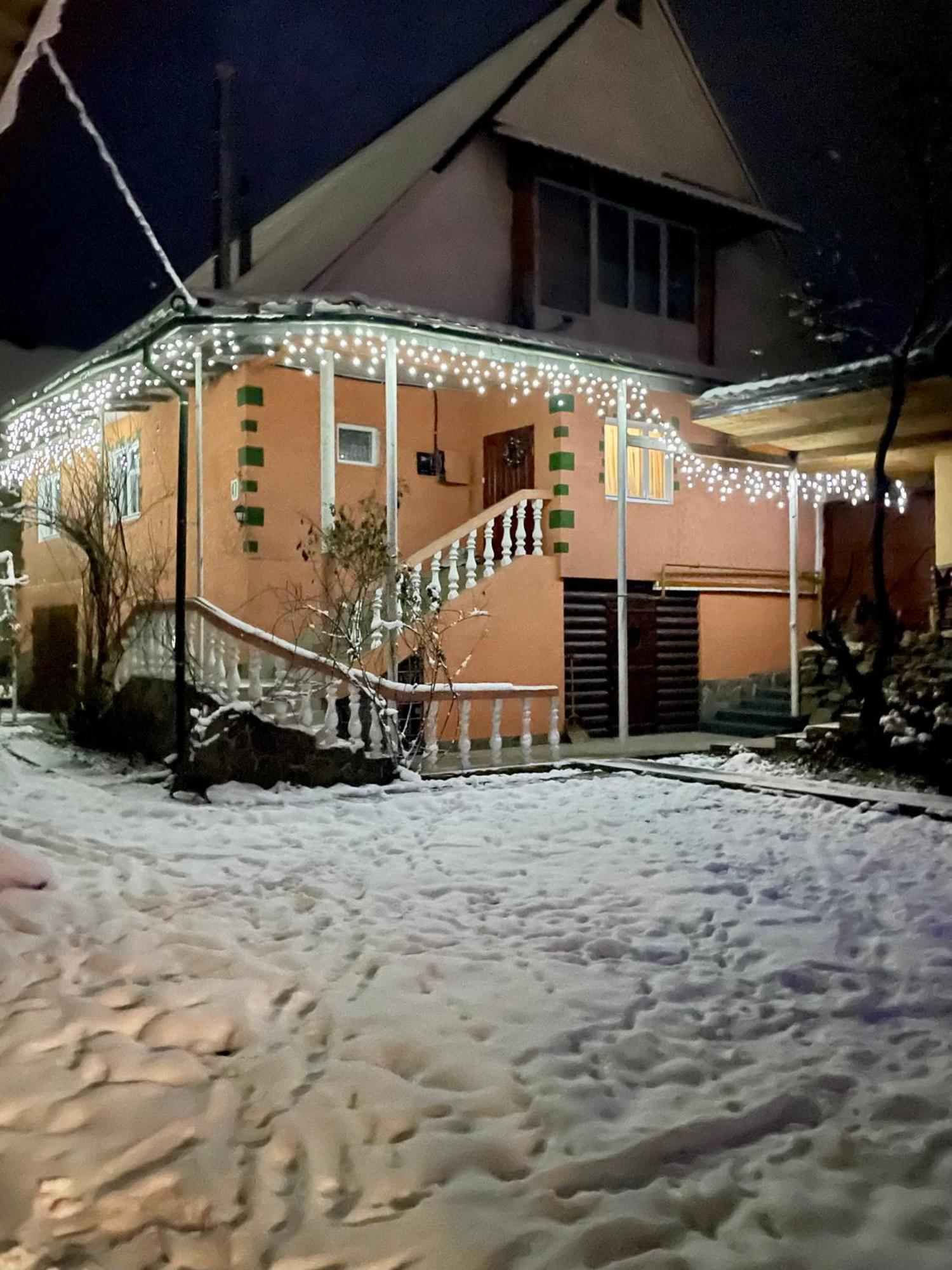 Садиба Between Mountains Mizhhirya  Exterior photo